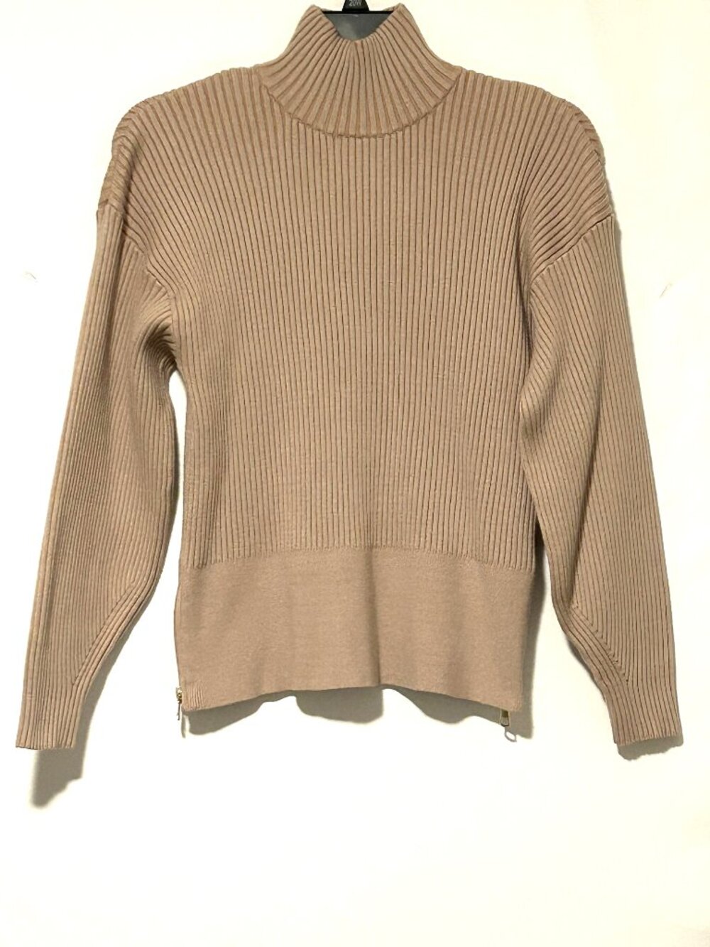 Varley Mayfair tan mock neck knit ribbed sweater, size S - Picture 2 of 7